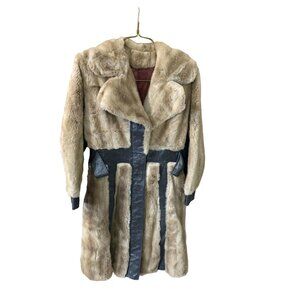 Tissavel France Womens Size Medium Faux Fur Coat Mob Boss Snap Up Midi Length Le